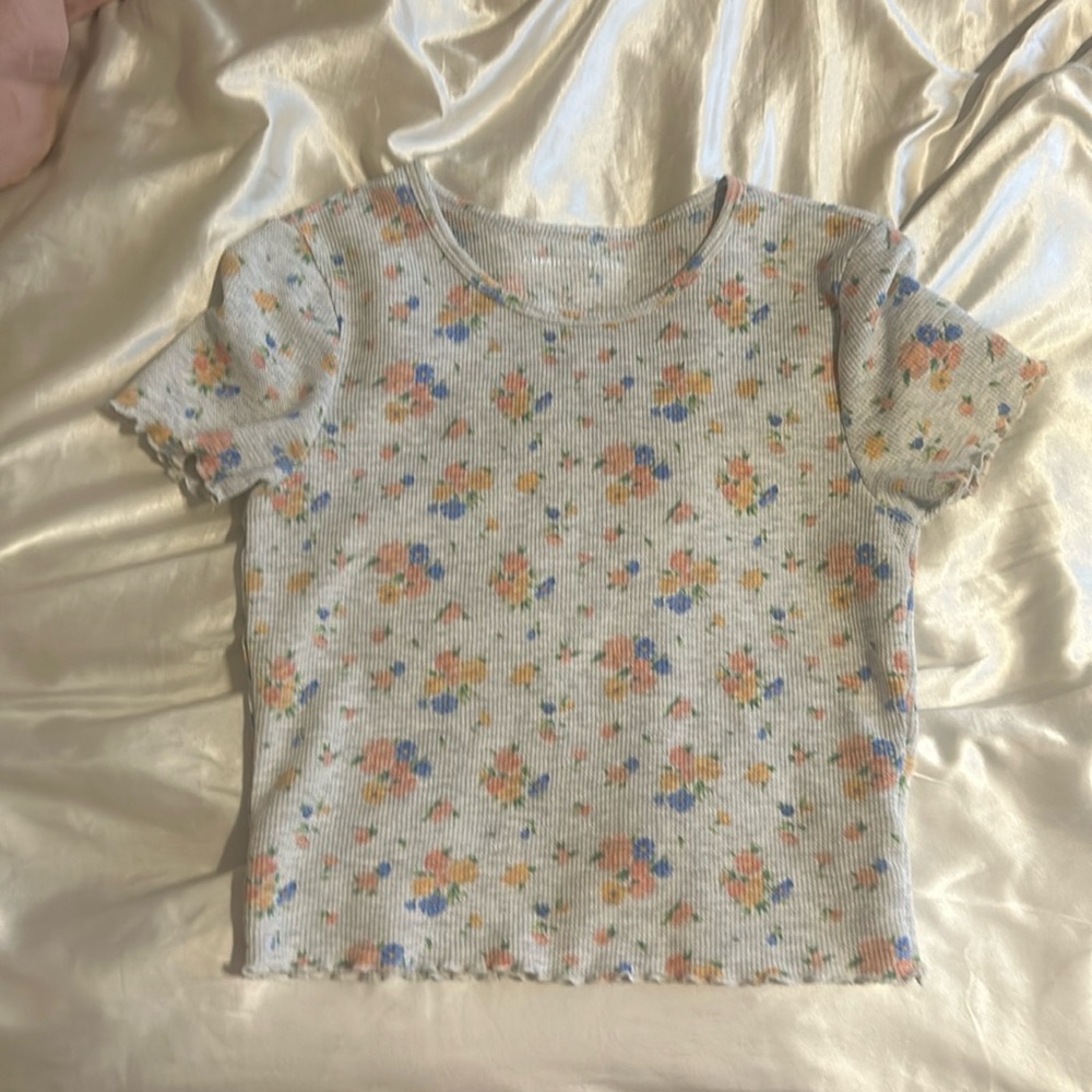 American Eagle Floral Cropped Top